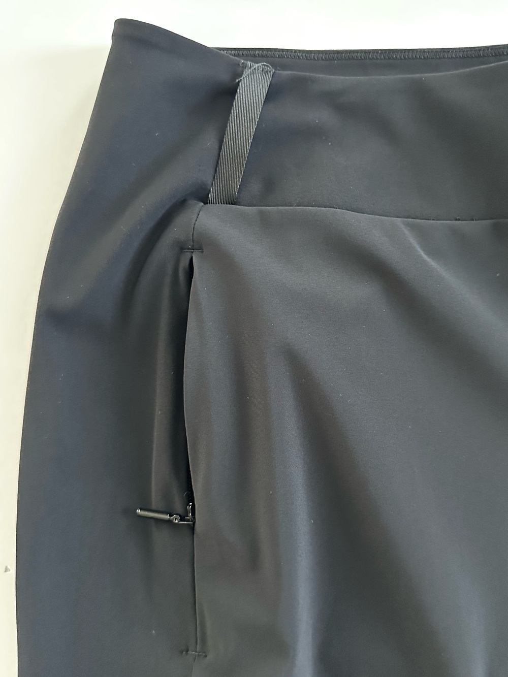Athleta Cosmic Pant in Black | 14 | GUC - Picture 9 of 15